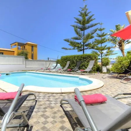 Sleeps 12 With Pool And Wifi Villa Parchal