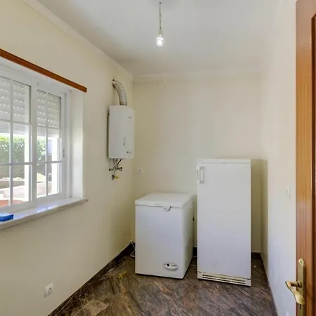 Sleeps 12 With Pool And Wifi